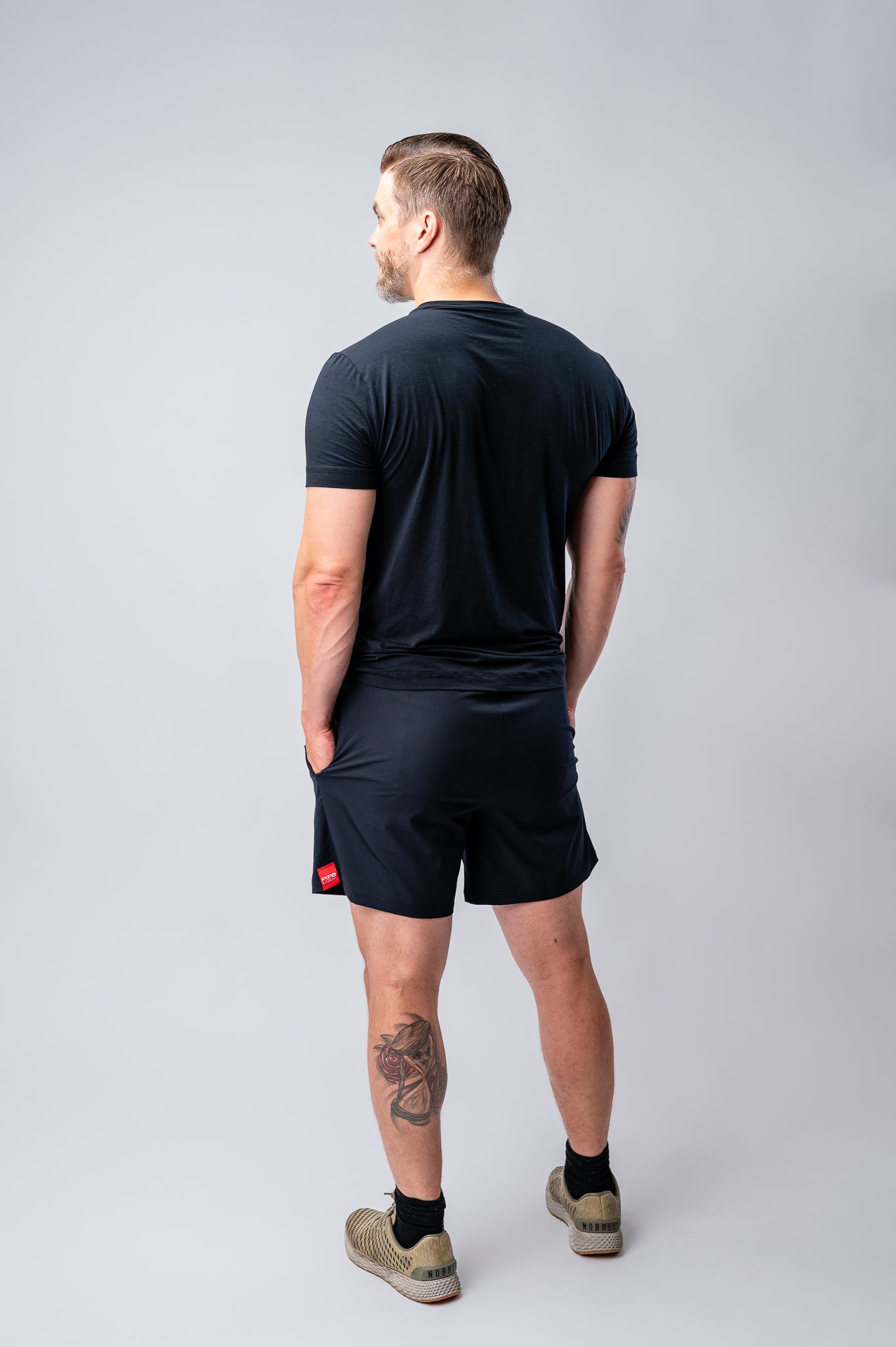 miesten shortsit